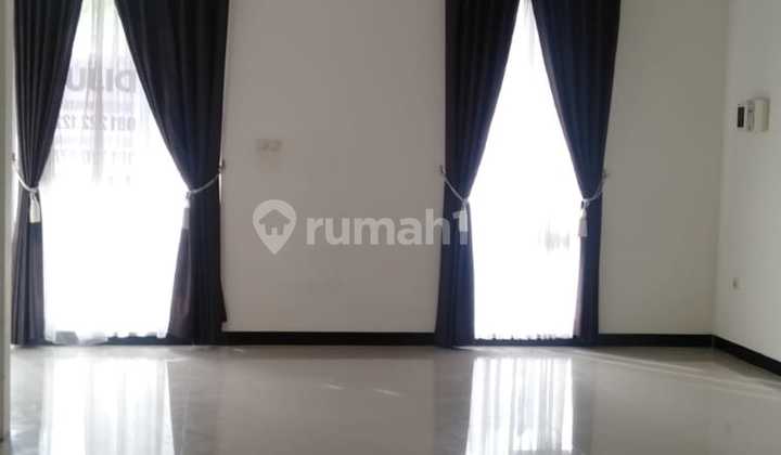 Dijual Rumah Taman Kopo Indah V 2 Lantai Siap Huni 2