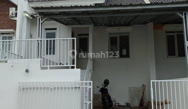 Rumah Bagus Semi Furnished SHM di Pasirjati Residence Cendana 1