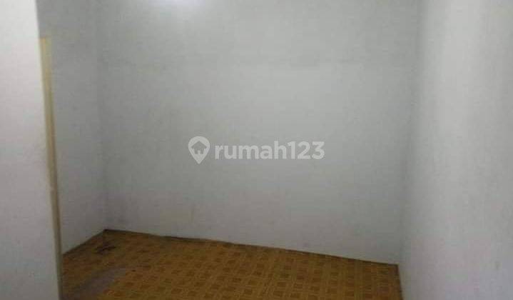 Rumah 2 Lantai Bagus Unfurnished SHM di Jl Terong , Jakarta Barat 2