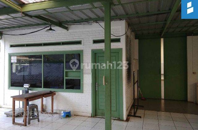 Dijual Gudang 3 Lantai di Lembang, Bandung 7