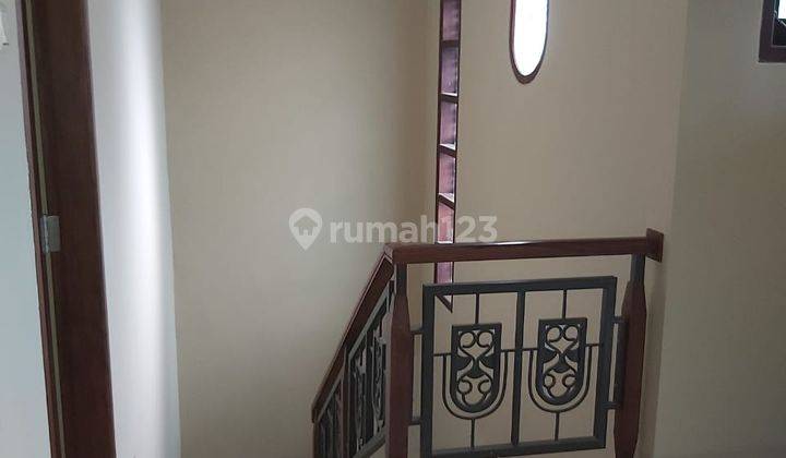 Dikontrakkan Rumah Mewah 2 Lantai Dalam Perumahan Di Cupuwatu Purwomartani Kalasan Sleman  6