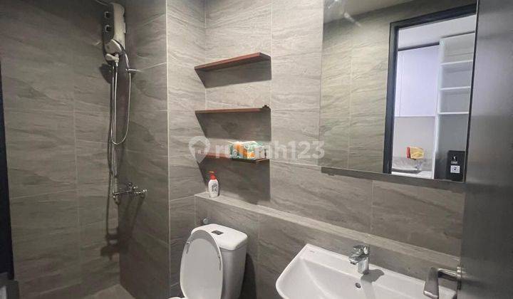 Apartemen Collins Boulevard Sudah Renovasi Furnished 2