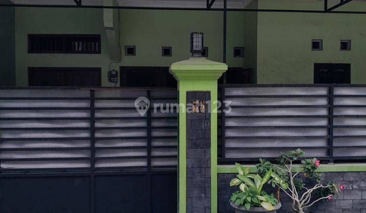 Rumah Di Perum Wonorejo Jalan Dahlia Solo Jawa Tengah 2 Lantai Shm 1