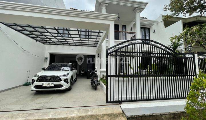 Dijual Rumah 2 Lantai Mewah American Classic, Jakarta Barat  2