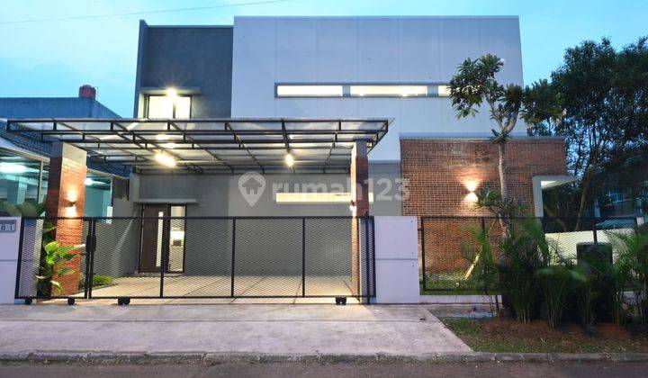 Rumah Fully Furnished Type Semi Industrial Kencana Loka BSD 1