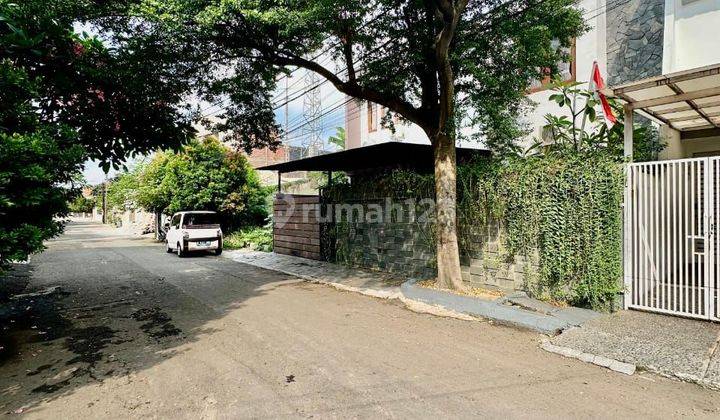 Dijual Rumah Luas Dan Asri Dalam Komplek One Gate Area Cinere 2