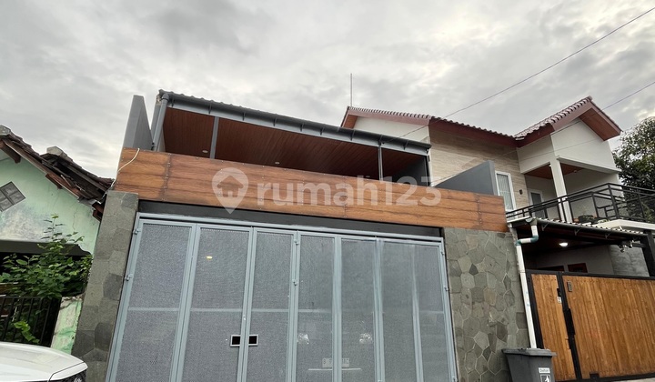 Dijual Rumah 2 Lantai Brandnew Lokasi Strategis Nempel Bsd City