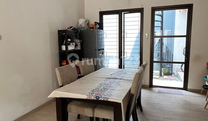For Sale House Within a Townhouse Cluster in Situ Gintung, Cirendeu 2