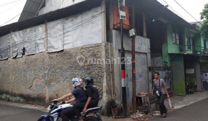 Dijual Rumah Hook Jl Madrasah Cibubur, Jakarta Timur  2