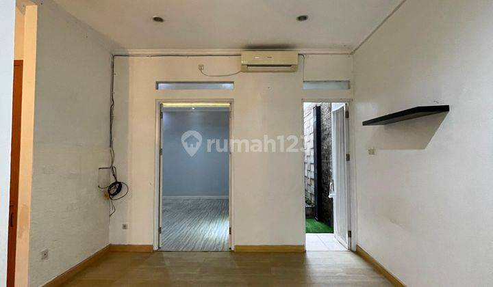 Dijual Rumah Terawat 2 Lantai Dekat Akses Stasiun Rawa Buntu, Bsd 2