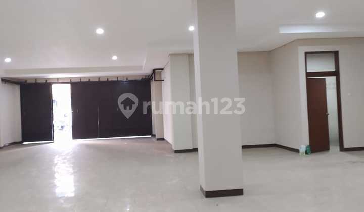 Ruko Mainroad Otista Astanaanyar Untuk Perlengkapan Konveksi 7