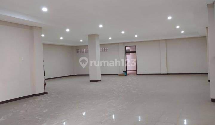 Ruko Mainroad Otista Astanaanyar Untuk Perlengkapan Konveksi 8