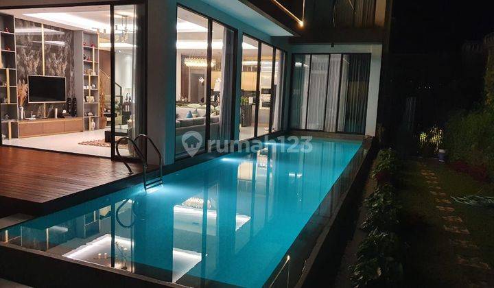 Rumah dijual terawat Citra Garden dago ada kolam renang view luas tanah ada lebih 150 m  2