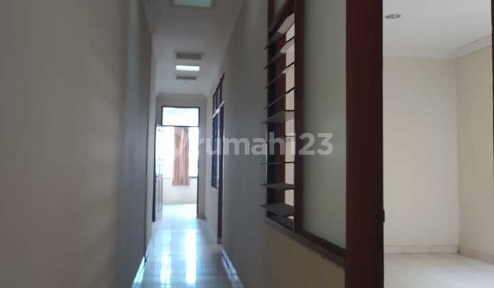 Ruko Dijual 2,5 Lantai Siap Pakai di Mainroad Otista, Bandung Ruko Dijual 2,5 Lantai Siap Pakai di Mainroad Otista, Bandung