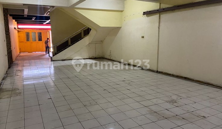 Ruko Dijual Strategis 3 Lantai di Area Astanaanyar , Bandung Ruko Dijual Strategis 3 Lantai di Area Astanaanyar , Bandung