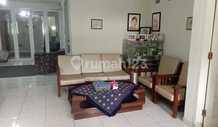 Rumah Dijual Nyaman Semi Furnished di Sayap Setiabudi, Bandung 88 Rumah Dijual Nyaman Semi Furnished di Sayap Setiabudi, Bandung 88