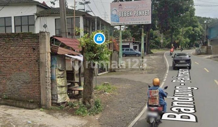 Land for sale in Jatinangor, suitable for a minimarket. Land for sale in Jatinangor, suitable for a minimarket.