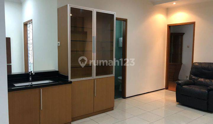 Disewakan Rumah Semi Furnished di Setra Duta 2