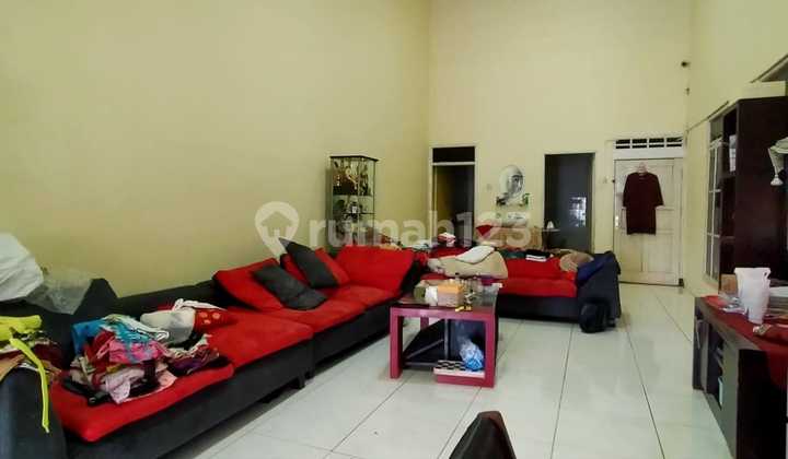 For Sale: City Center House in Cikawao Wing, Lengkong, Motorcycle Access. For Sale: City Center House in Cikawao Wing, Lengkong, Motorcycle Access.