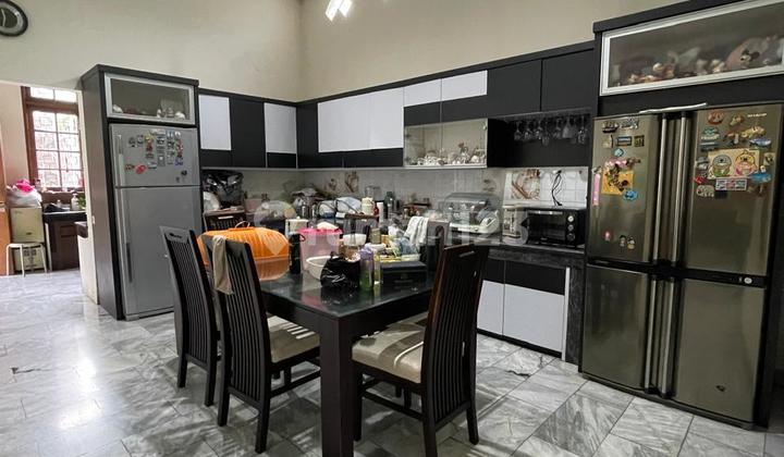 Dijual Rumah Lux Di Setrasari Raya Area Furnished