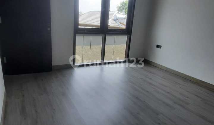 Rumah Lux Baru Di Setraduta Grande Dijual Cepat 2