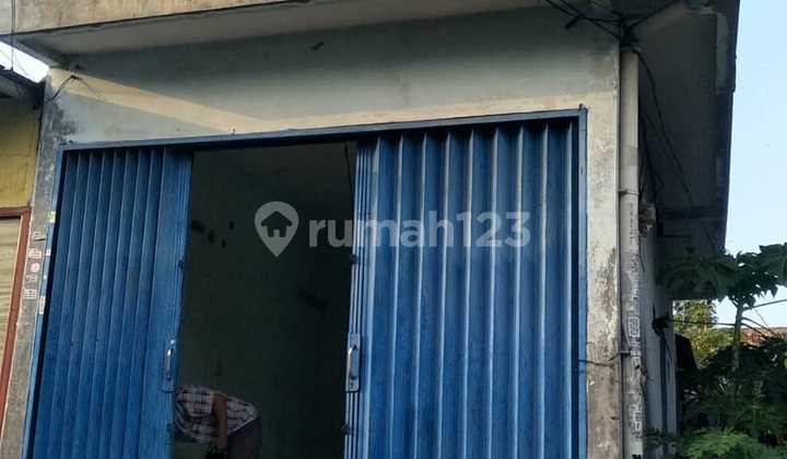 Kios Dijual Ramai Padat Penduduk Lingkungan Aman Bebas Banjir Kios Dijual Ramai Padat Penduduk Lingkungan Aman Bebas Banjir