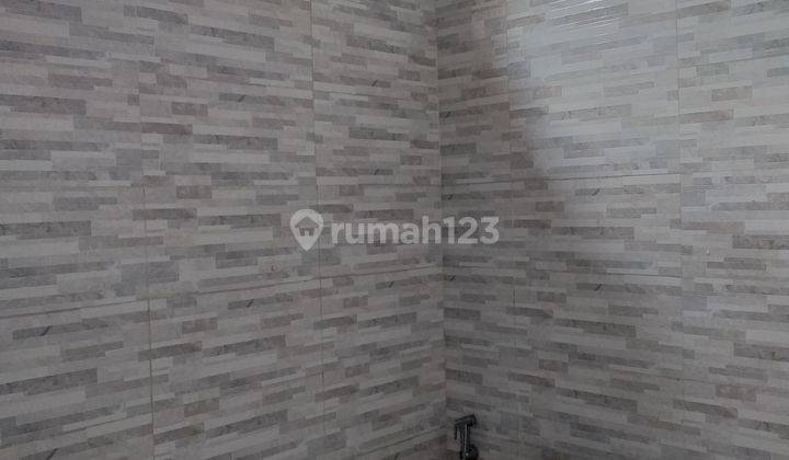 Rumah Mewah Kolam Renang 16 Kamar Cocok Dibuat Guest House di Daerah Turis  4