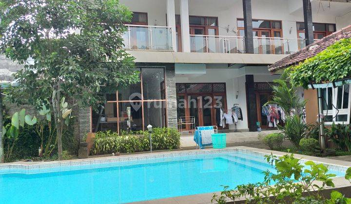 Rumah Mewah Kolam Renang 16 Kamar Cocok Dibuat Guest House di Daerah Turis  7
