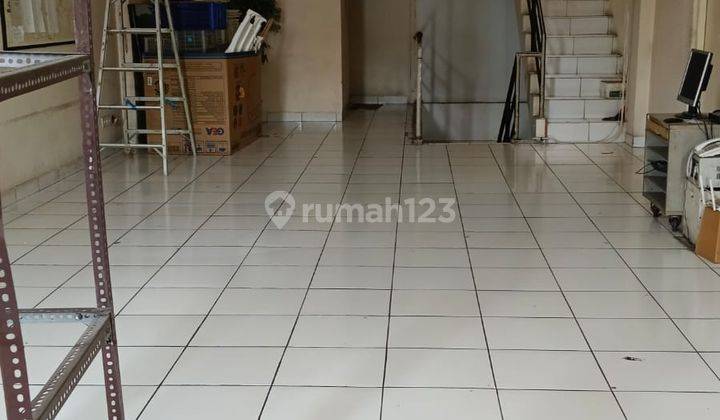 Ruko Daerah Setrasari Dengan 3 Lantai Dan Lebar Bangunan 4.8m 4
