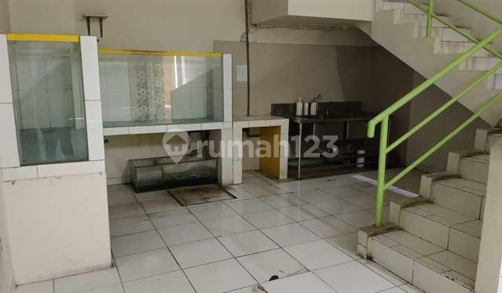 Ruko Daerah Setrasari Dengan 3 Lantai Dan Lebar Bangunan 4.8m 3