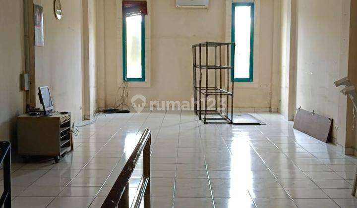 Ruko Daerah Setrasari Dengan 3 Lantai Dan Lebar Bangunan 4.8m 6