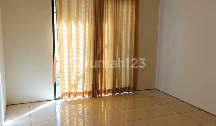 Disewakan Rumah 2 Lantai Daerah Pondok Hijau Bandung,bagus SHM 13