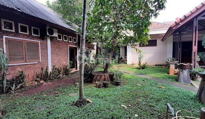 Rumah Kebayoran Hitung Tanah Area Komersil  2