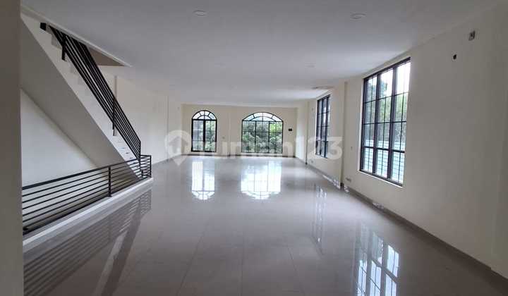For Rent: Shop House in Mega Kuningan Area