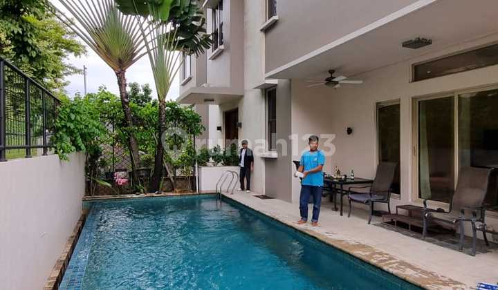 For Rent Exclusive Area Prime Senopati Kebayoran Baru House