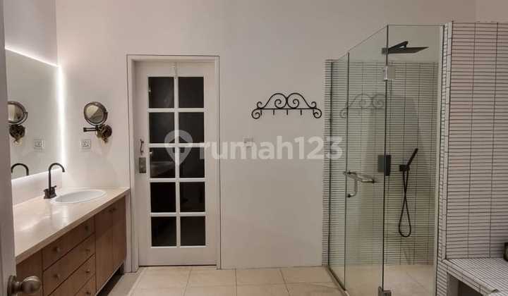 Disewakan Rumah Exclusive Area Prime Widya Candra Kebayoran Baru Cocok untuk Expat 2