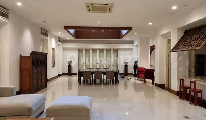 DISEWAKAN RUMAH EXCLUSIVE KEMANG DALAM 