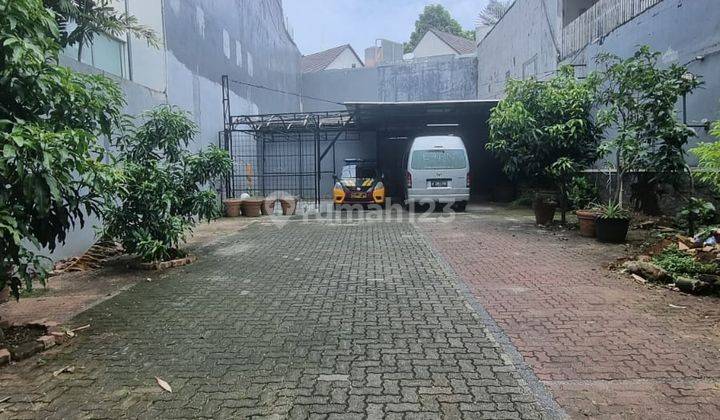 Disewakan Rumah Usaha Area Menteng  2