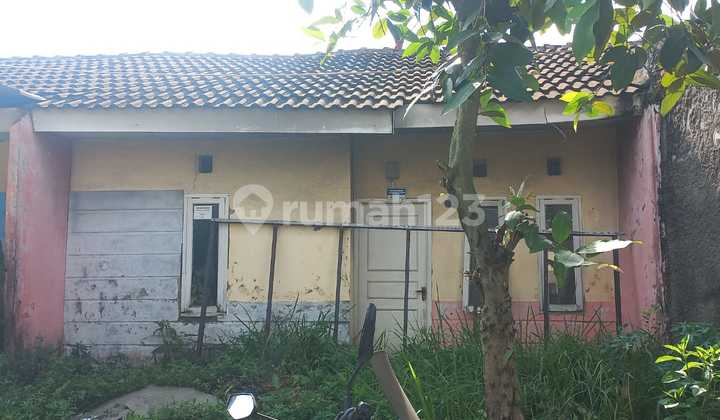 Sell House with Land Calculation in Serang Baru City, Cikarang