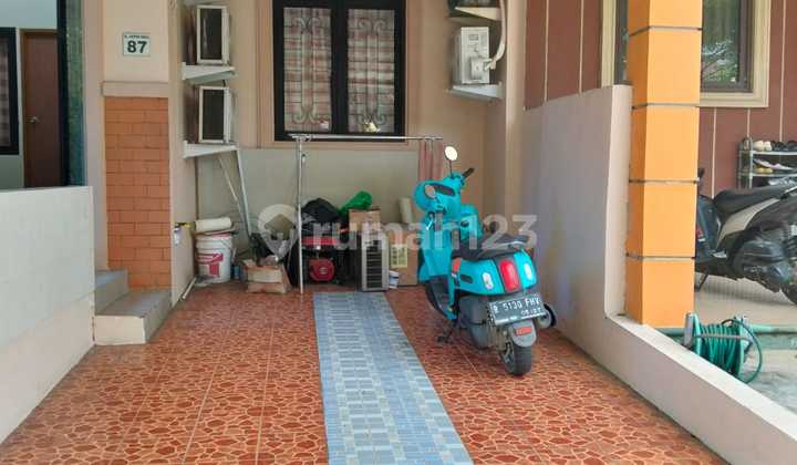 Dijual Cepat Rumah Kost 1 Man di lippo Cikarang