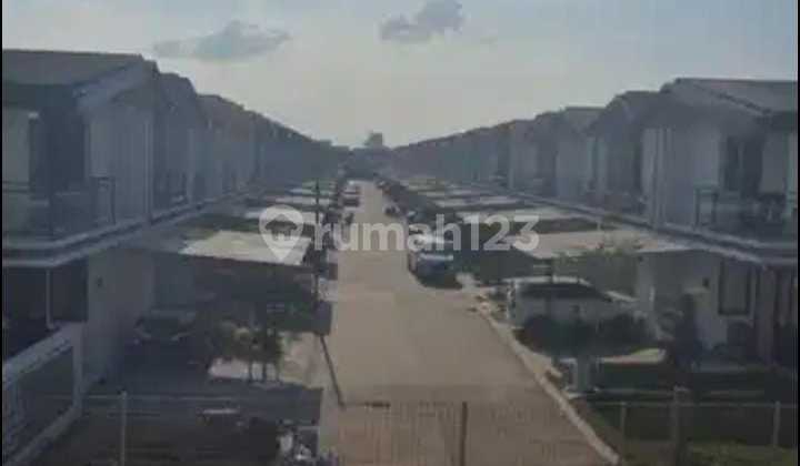 Di jual rumah Uptown Estate Lippo Cikarang Di jual rumah Uptown Estate Lippo Cikarang