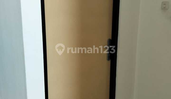 For Quick Sale: One-Man Boarding House in Lippo Cikarang 2