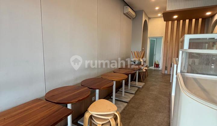 Shop House Fully Furnished Nice Melody Gading Serpong with Lake View.