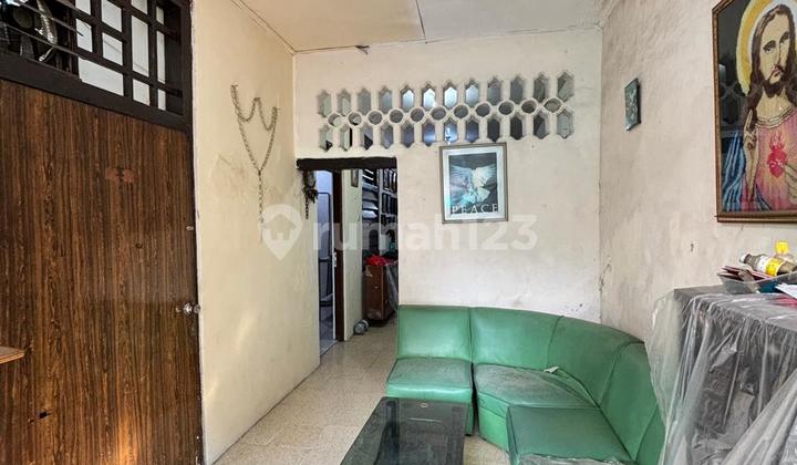 RUMAH GANG KELINCI DEKAT PASAR BARU