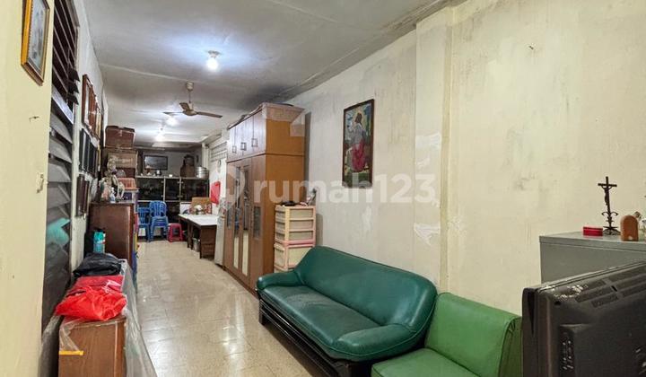 RUMAH DEKAT PASAR BARU GANG KELINCI JAKARTA PUSAT 2