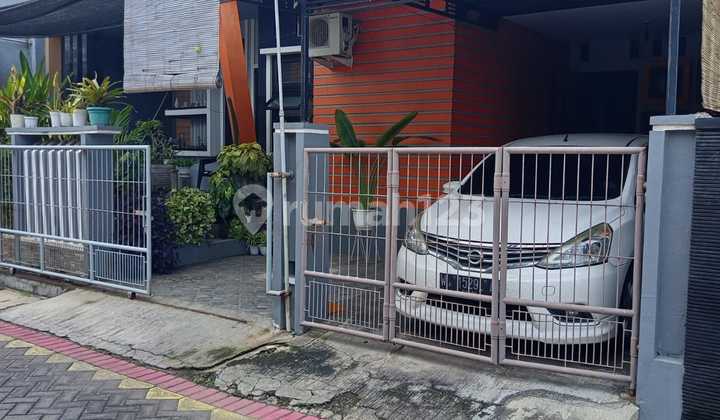 Comfortable House Strategic Location in Pongangan Indah Housing, Gresik Comfortable House Strategic Location in Pongangan Indah Housing, Gresik