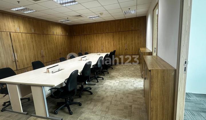 Sewa Kantor 390 M2 Full Furnish Siap Huni di Lippo Kuningan Sewa Kantor 390 M2 Full Furnish Siap Huni di Lippo Kuningan