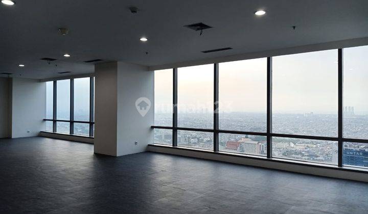 Sewa Kantor 174 M2 Siap Pakai di Soho Capital Jakbar Termurah 3