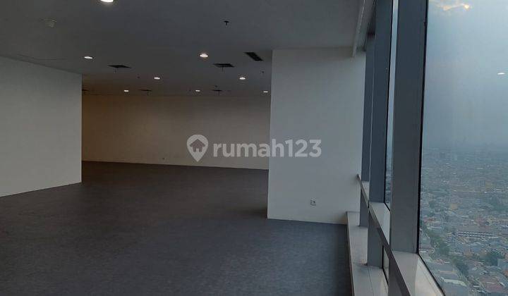Sewa Kantor 174 M2 Siap Pakai di Soho Capital Jakbar Termurah 5