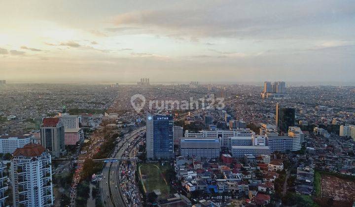 Sewa Kantor 174 M2 Siap Pakai di Soho Capital Jakbar Termurah 8